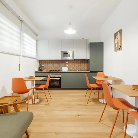 White Con Bagno Privato E Balcone * Roma