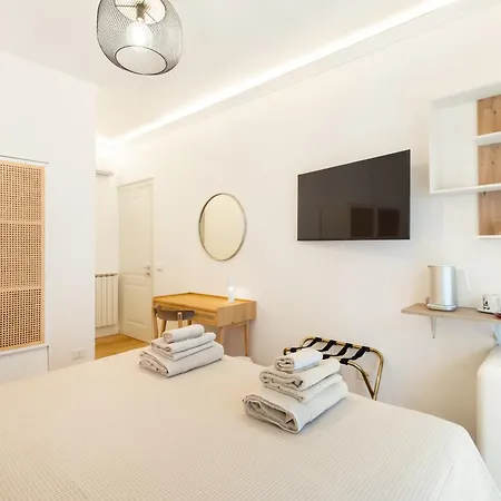 White Con Bagno Privato E Balcone * Rzym